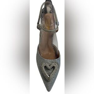 NWOB Ribongz Silver Heart Heels SZ 9.5